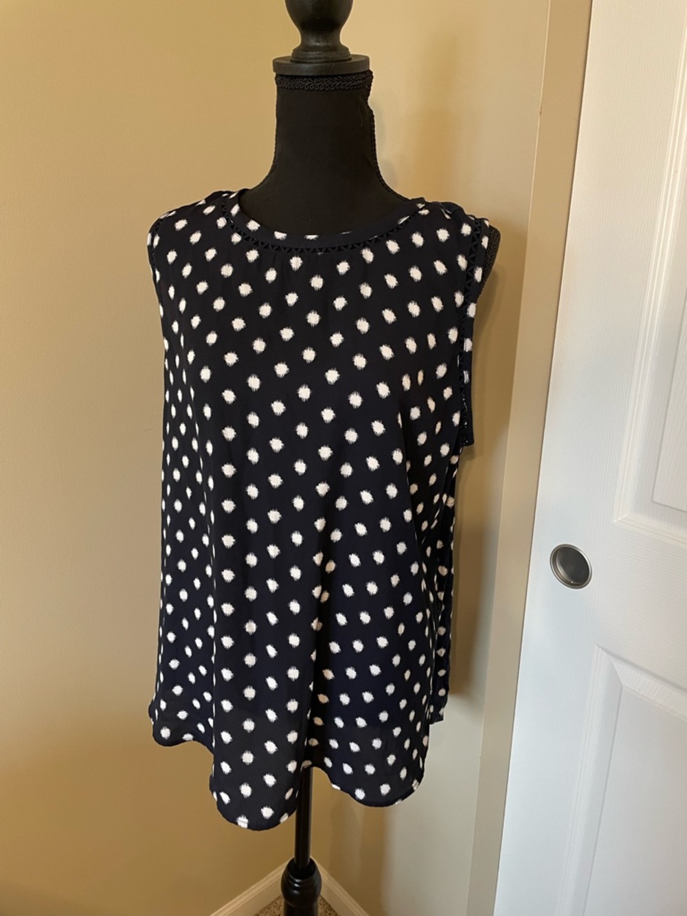 Loft Sleeveless Navy Polka Dot Women's Top